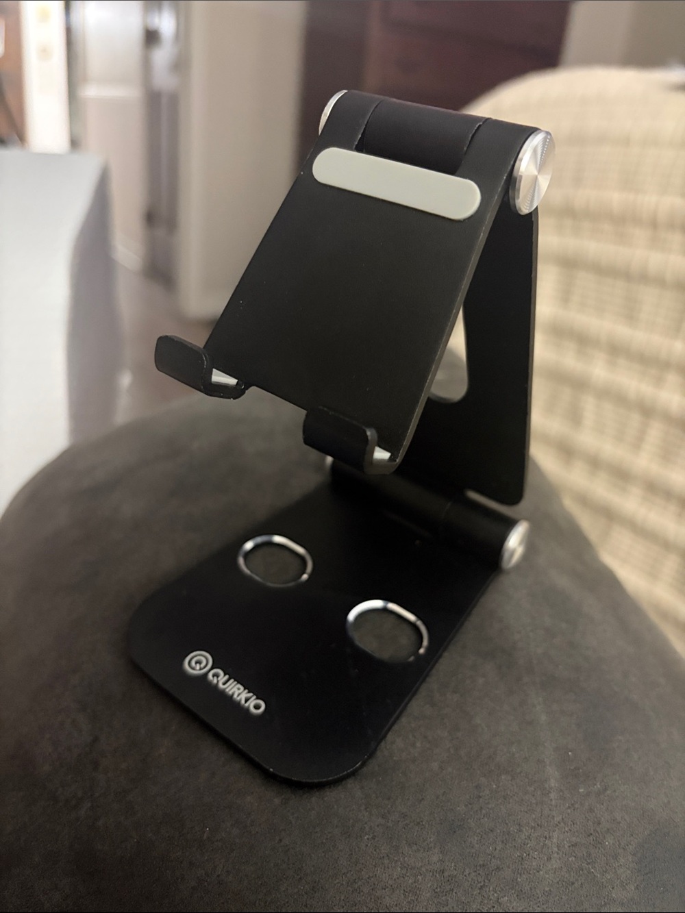 NEW Quirkio Adjustable Black Tablet & Phone Stand
